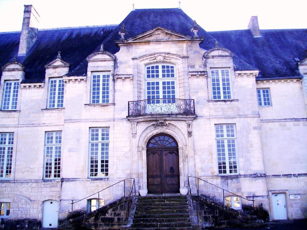 Hotel Abbaye Royale Saint-Jean-dʼAngély Exterior foto
